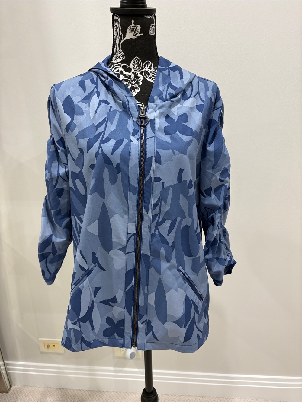 Chico’s Zenergy jacket size 2